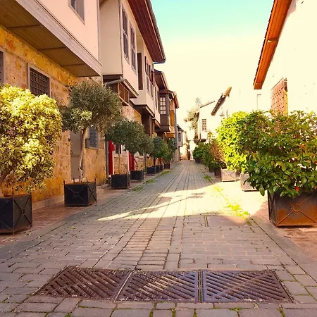 Exceptional Flat Near Hadrian's Gate * Antalya